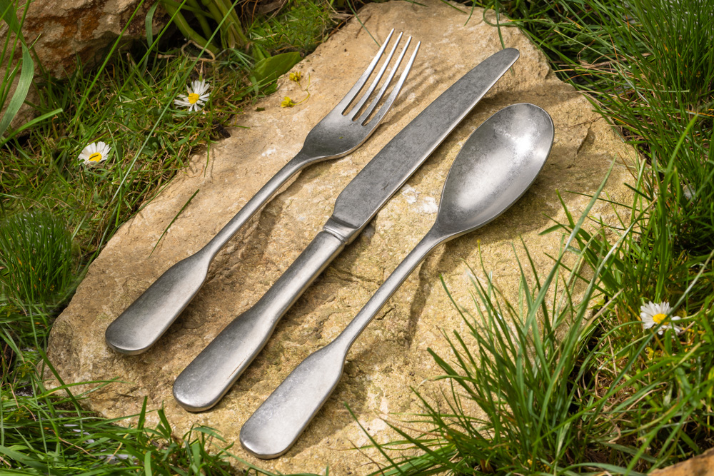 Fiddle Vintage Satin 20 Piece Flatware Set - Image 2